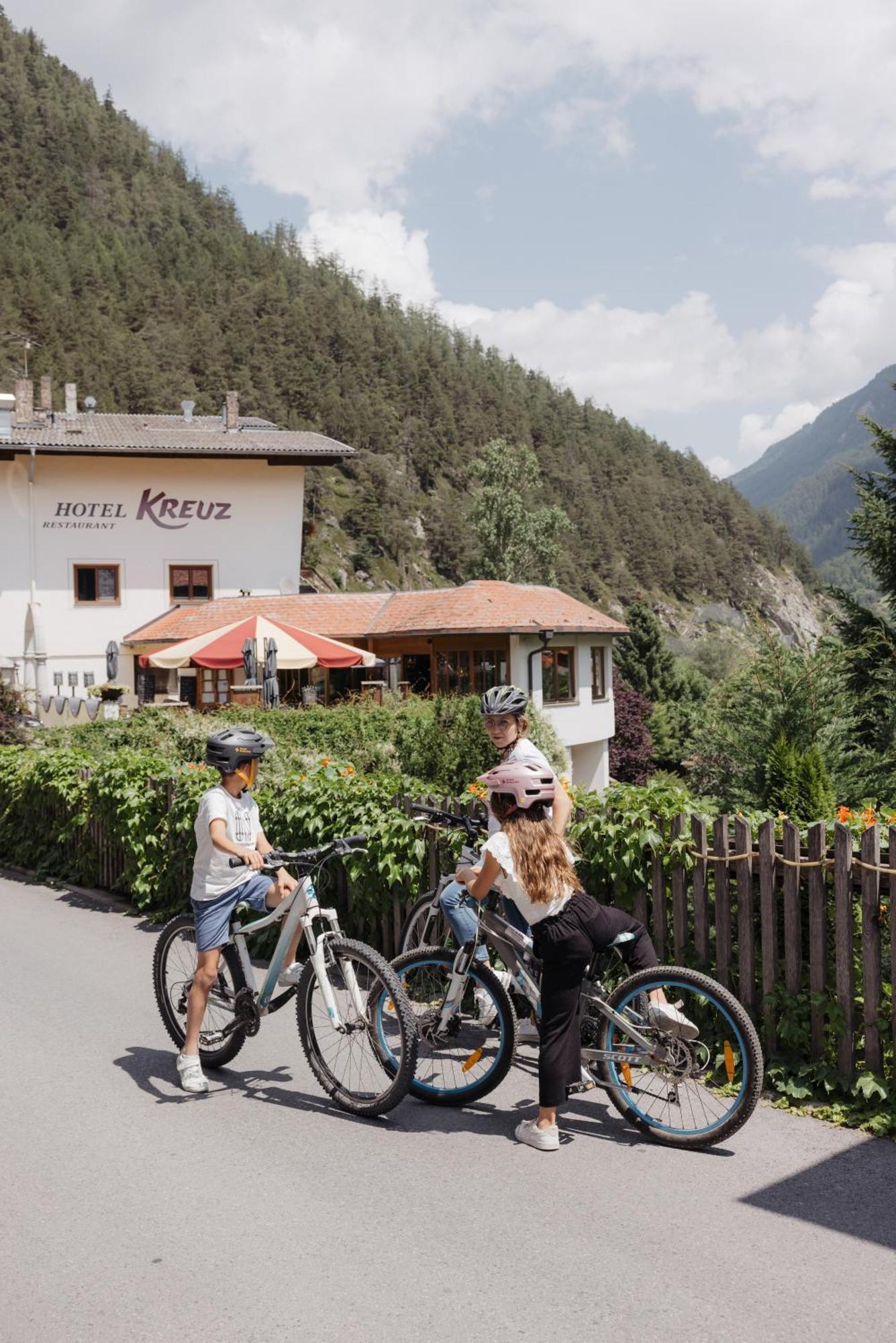 Hotel Kreuz Pfunds Exteriér fotografie