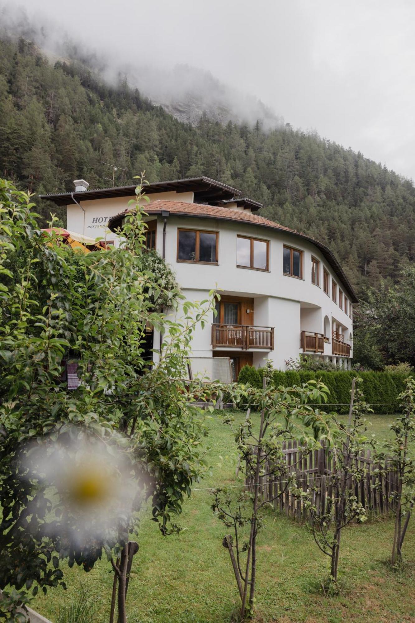Hotel Kreuz Pfunds Exteriér fotografie